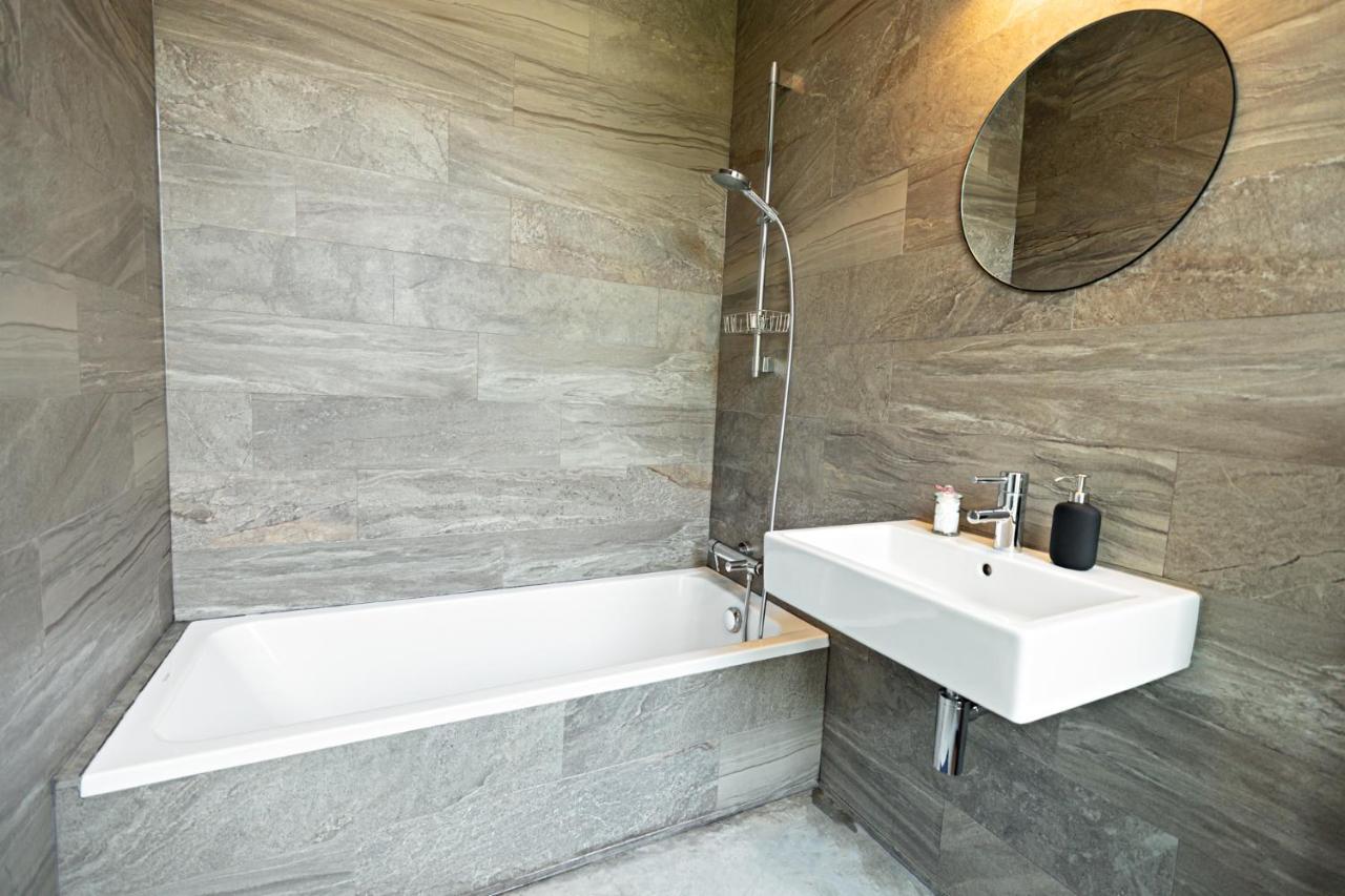 Luxury Suites South By Rikas Hotels Antuérpia Exterior foto